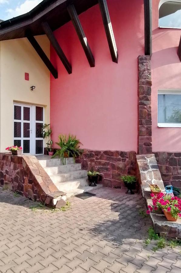 Lend Apartment Miercurea Ciuc Dış mekan fotoğraf